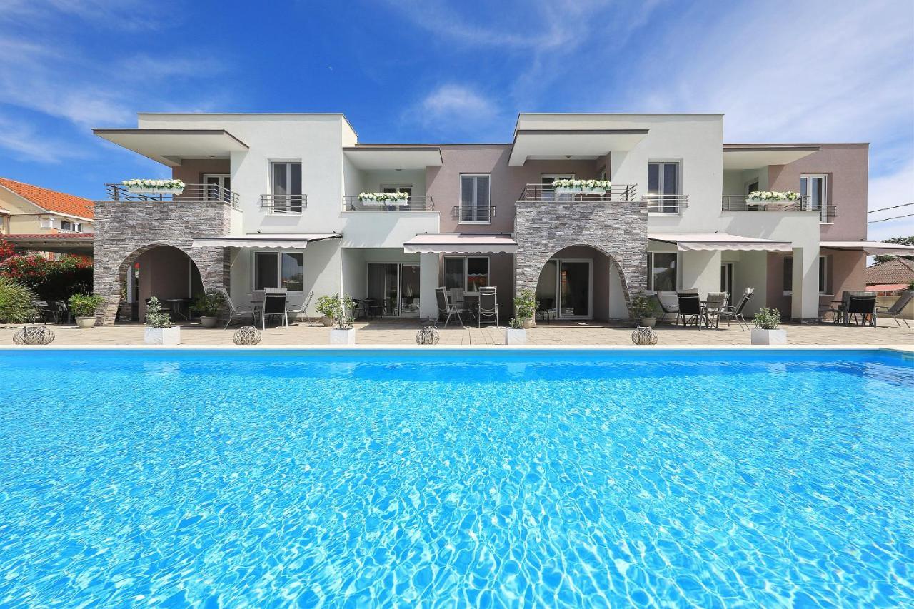 Apartments Punta Privlaka  Exterior photo